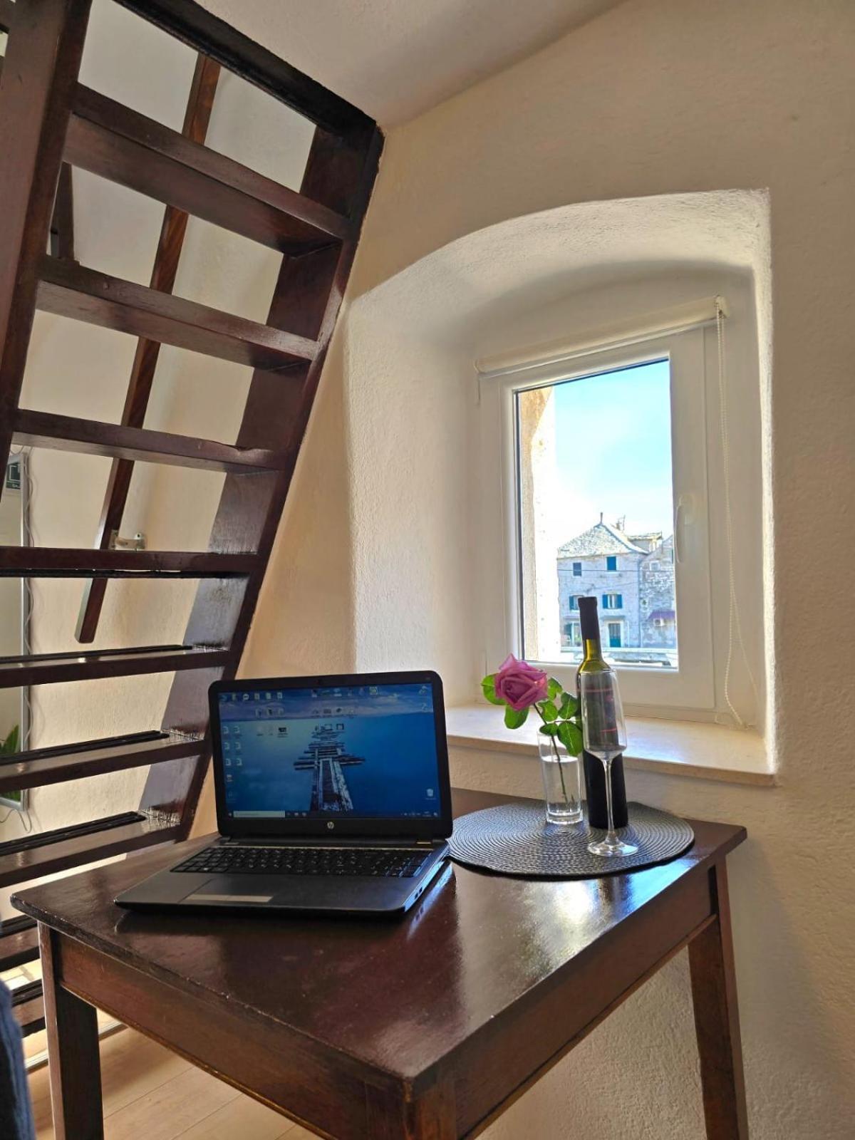 Apartments More Kaštela Екстериор снимка