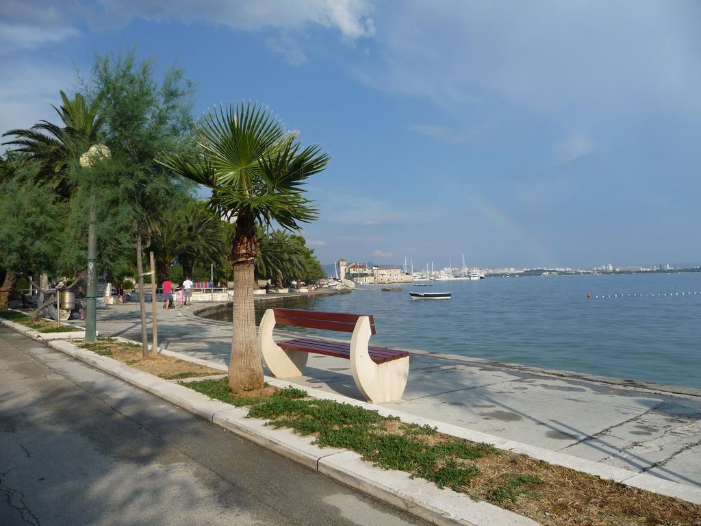 Apartments More Kaštela Стая снимка