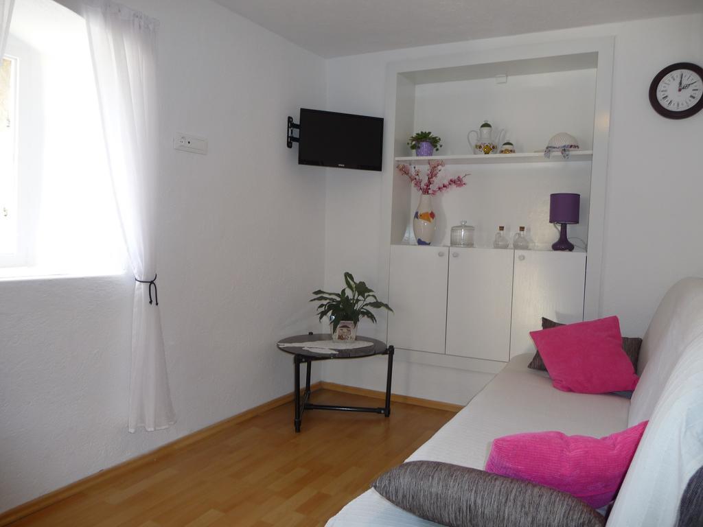 Apartments More Kaštela Стая снимка